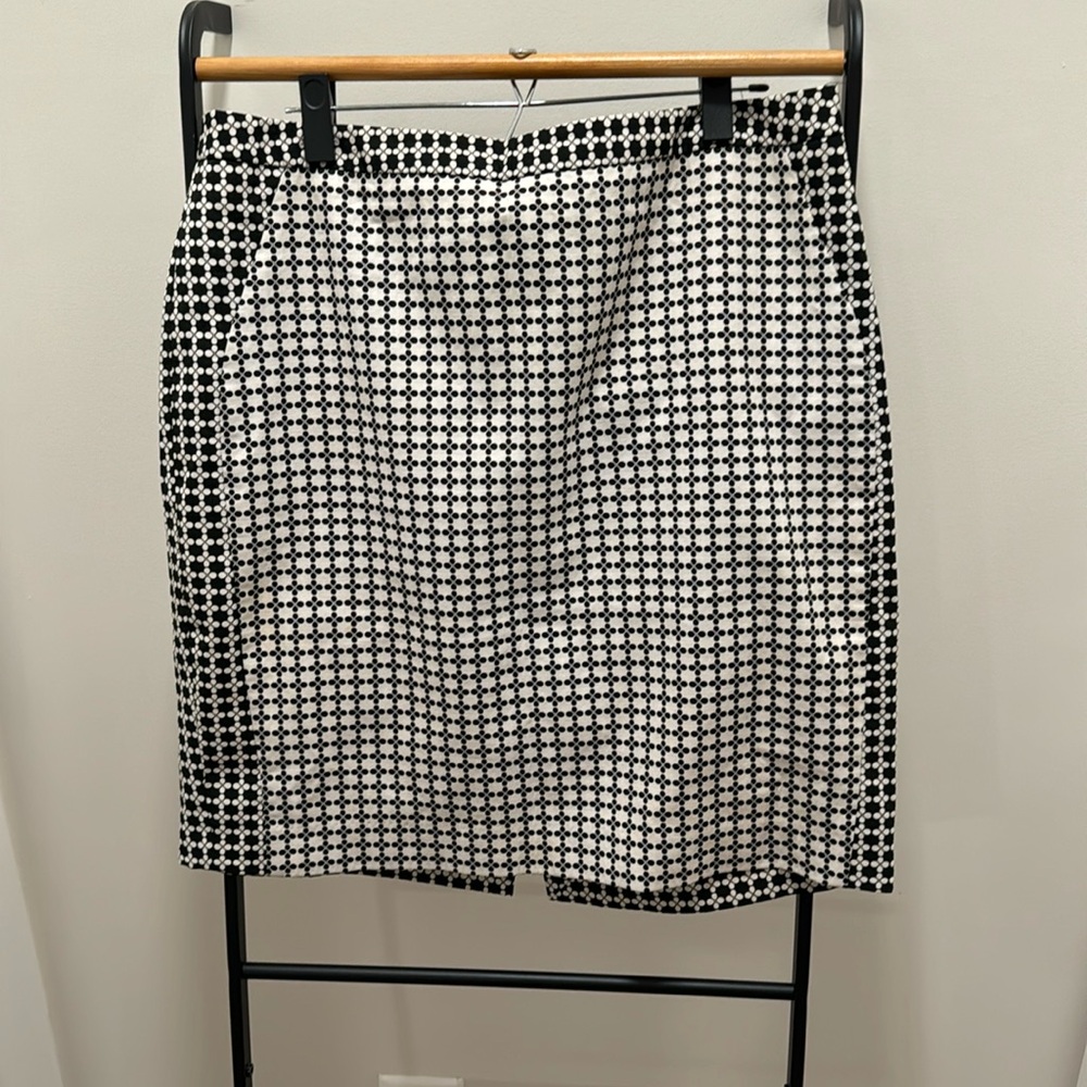 Patterned Pencil Skirt